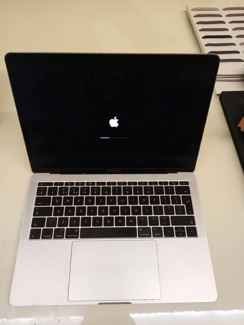 Mac book Pro 2017 0