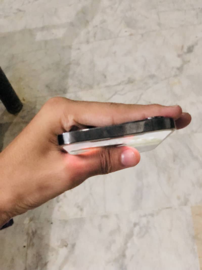 Apple iPhone 12 Pro Max 0