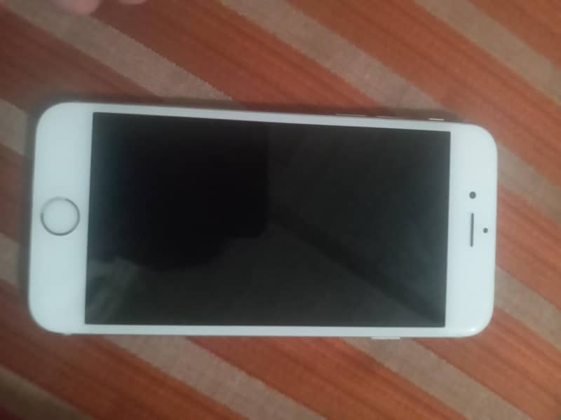 Apple iPhone 6S 1