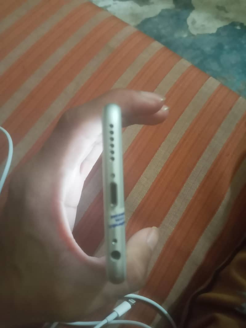 Apple iPhone 6S 7