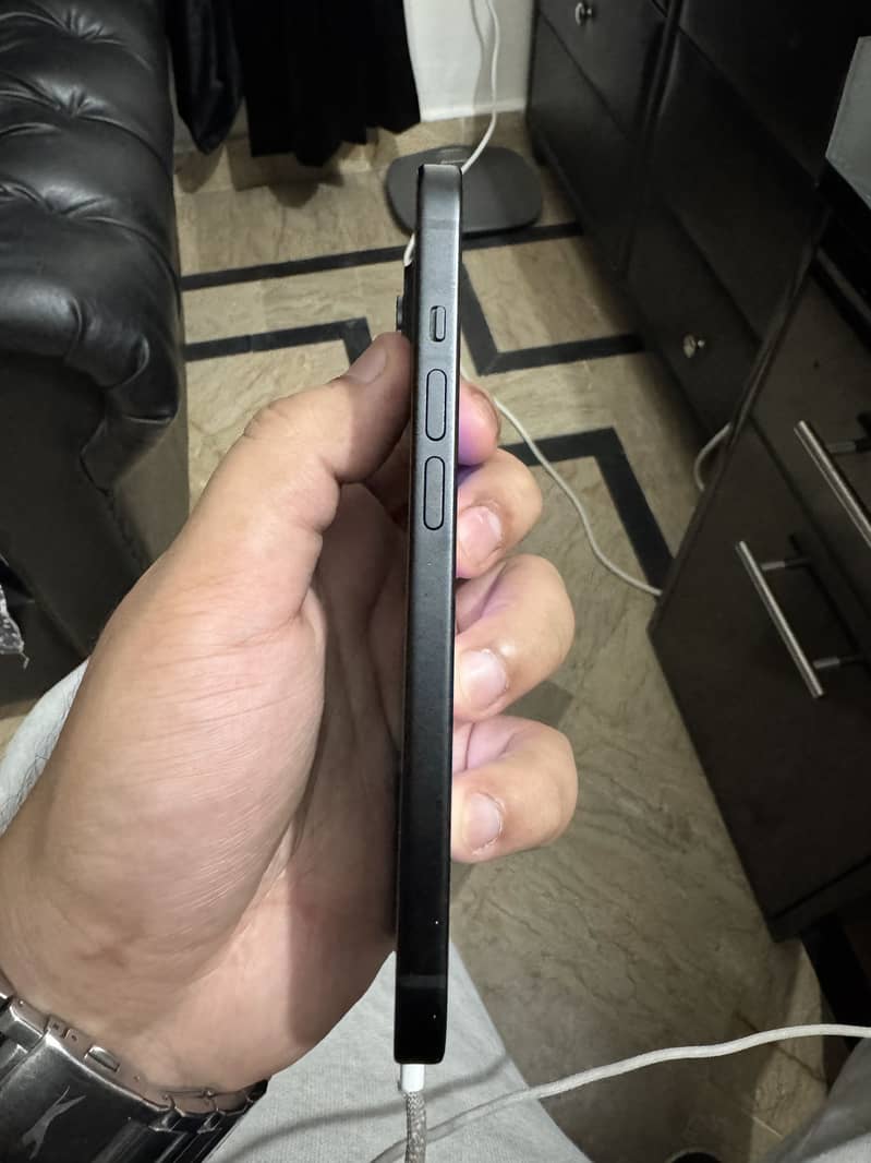 Apple iPhone 15 0
