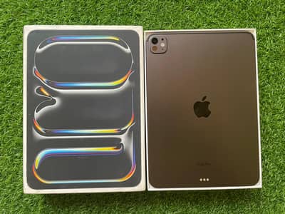iPad Pro 11 (M4), 100% Health, 256 GB (Box Opened)