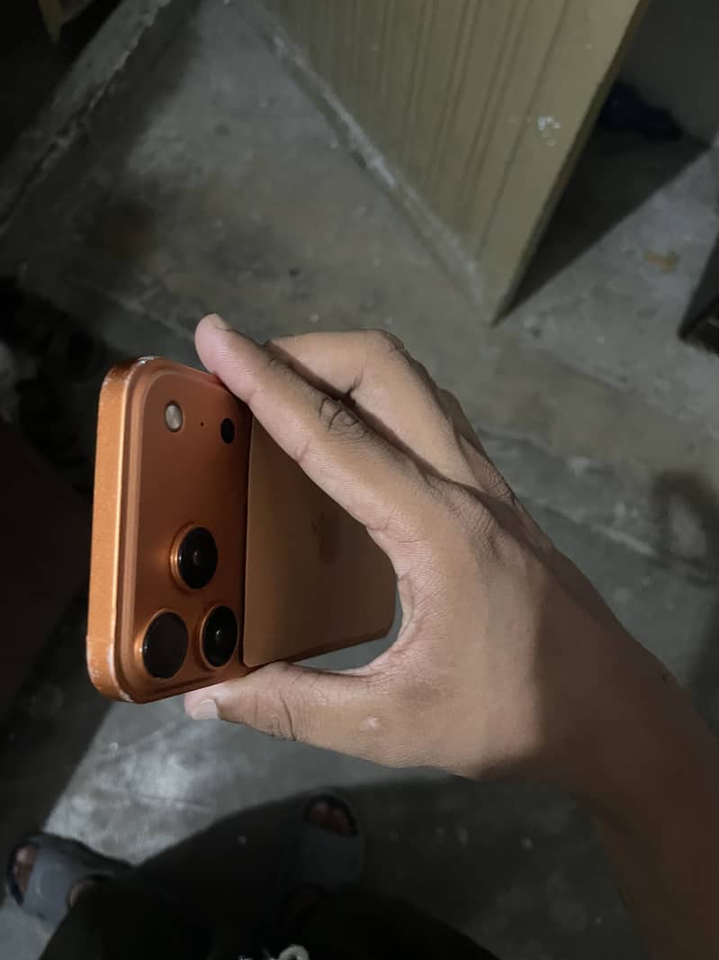 iphone 11 converted into 17 Pro 0
