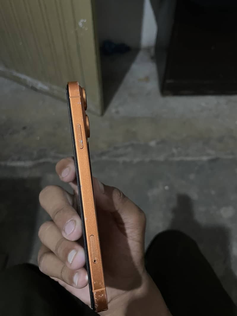 iphone 11 converted into 17 Pro 1