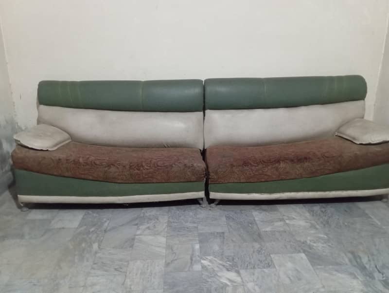 bot sofa 0