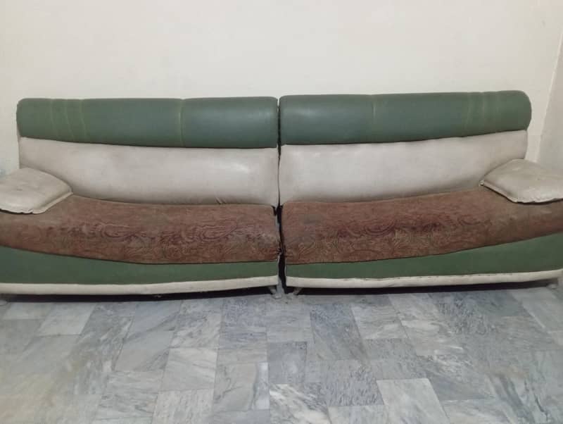 bot sofa 4