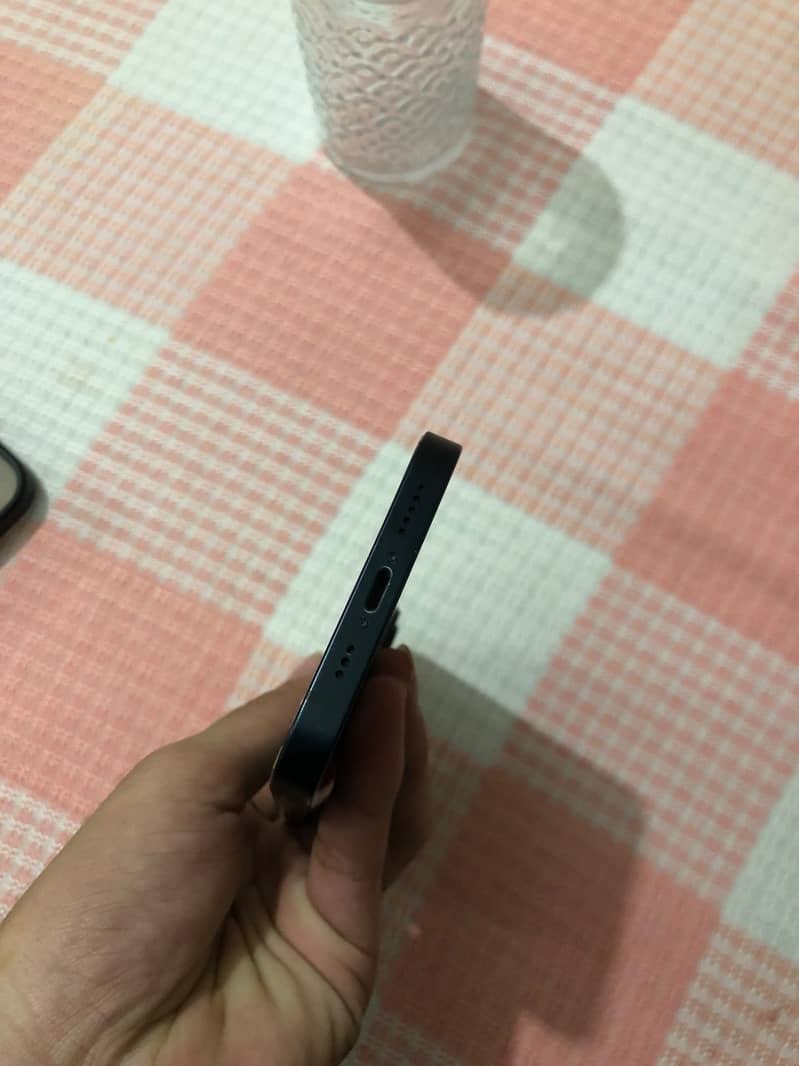 Apple iPhone 14 7