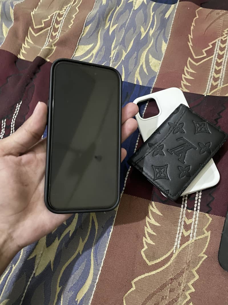 Apple iPhone 15 2