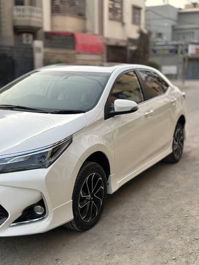 Toyota corolla grande 2025