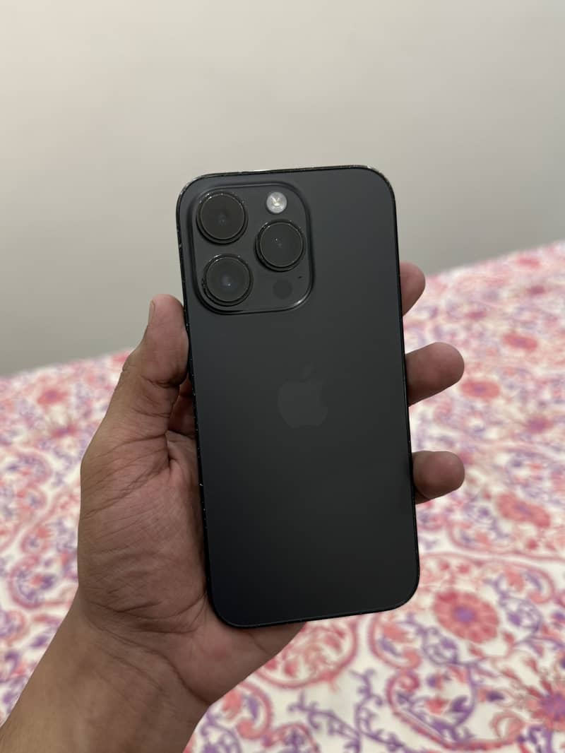 Apple iPhone 14 Pro 0