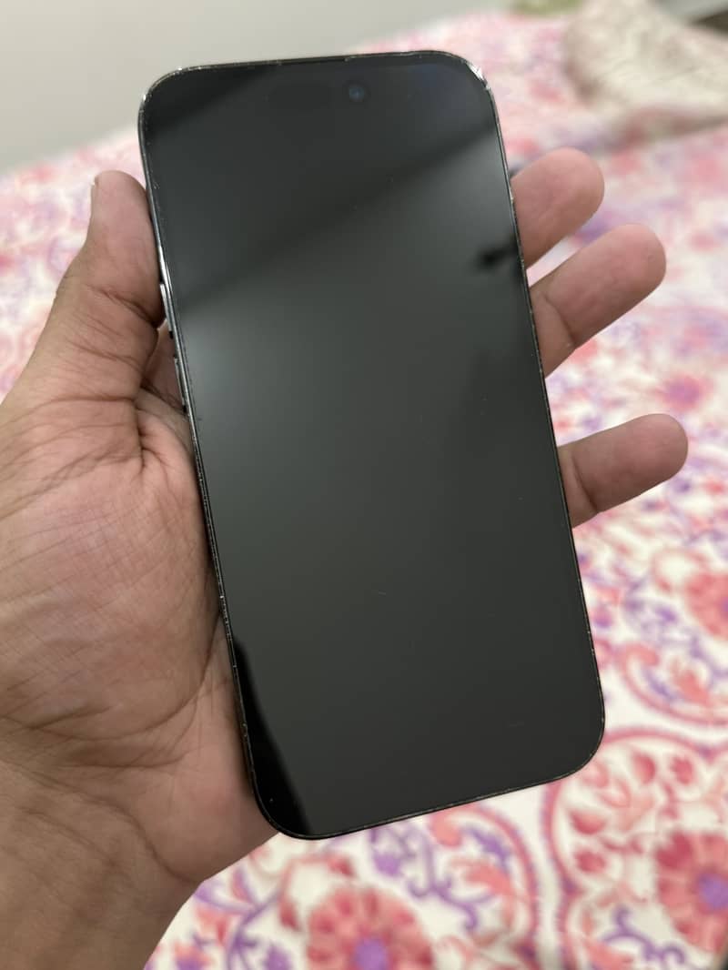 Apple iPhone 14 Pro 1