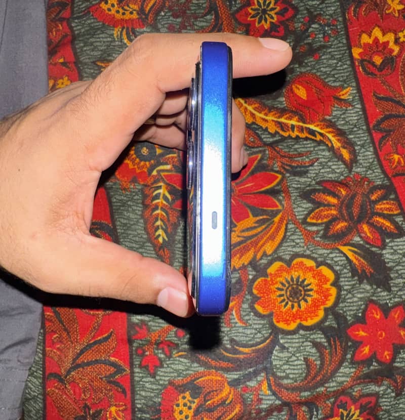 Tecno spark 50 4