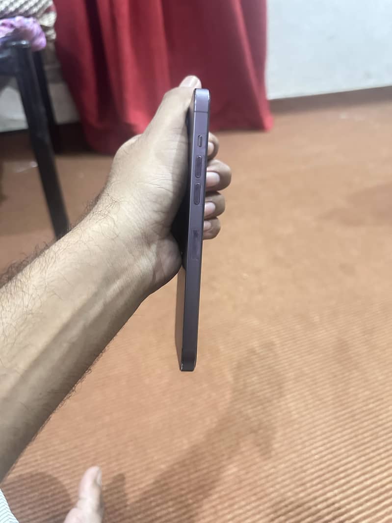 Apple iPhone 14 Pro Max 2