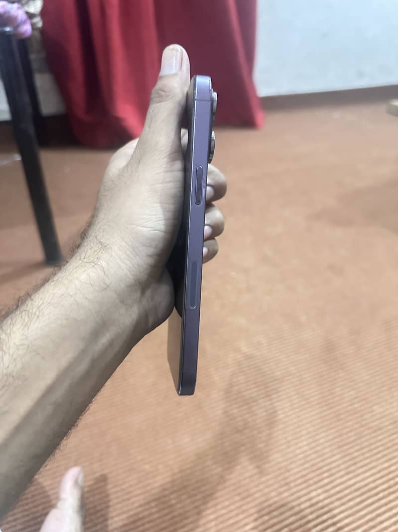 Apple iPhone 14 Pro Max 4
