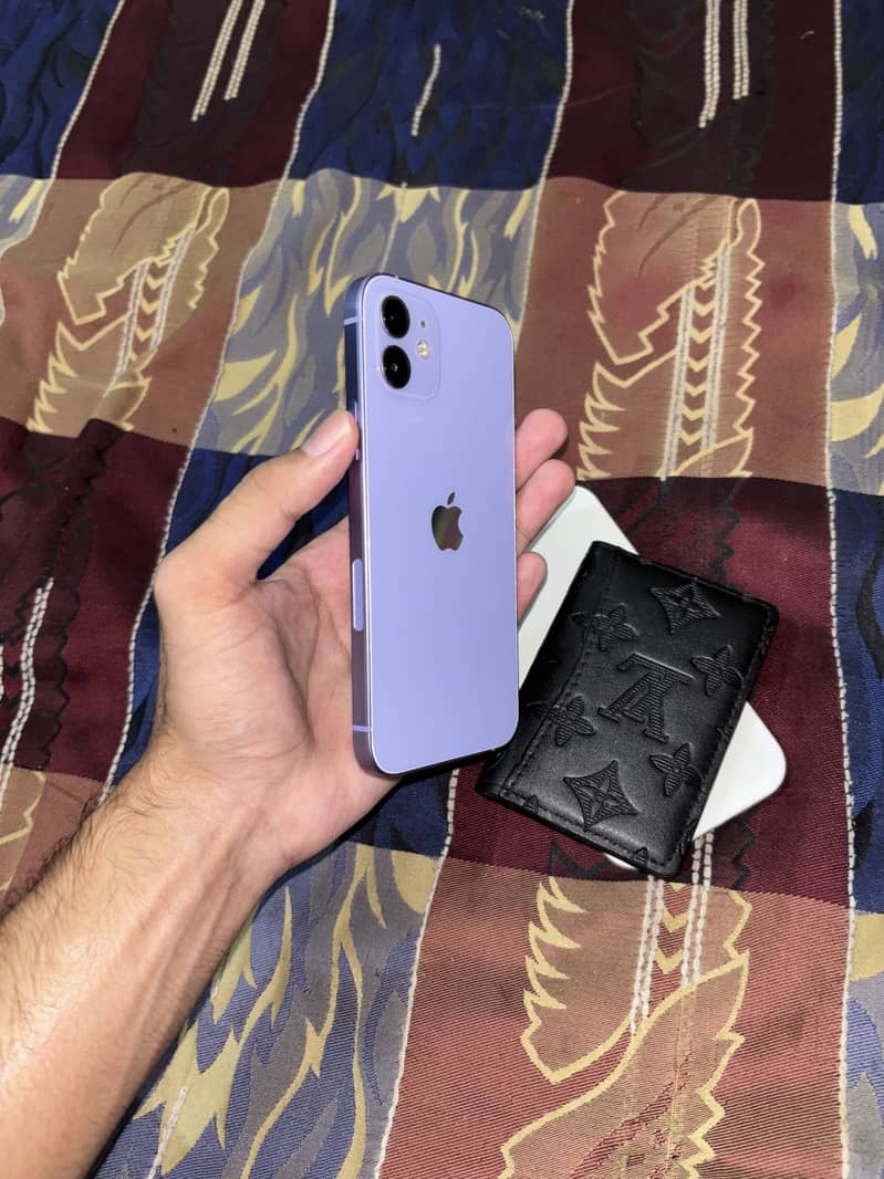 Apple iPhone 12 3