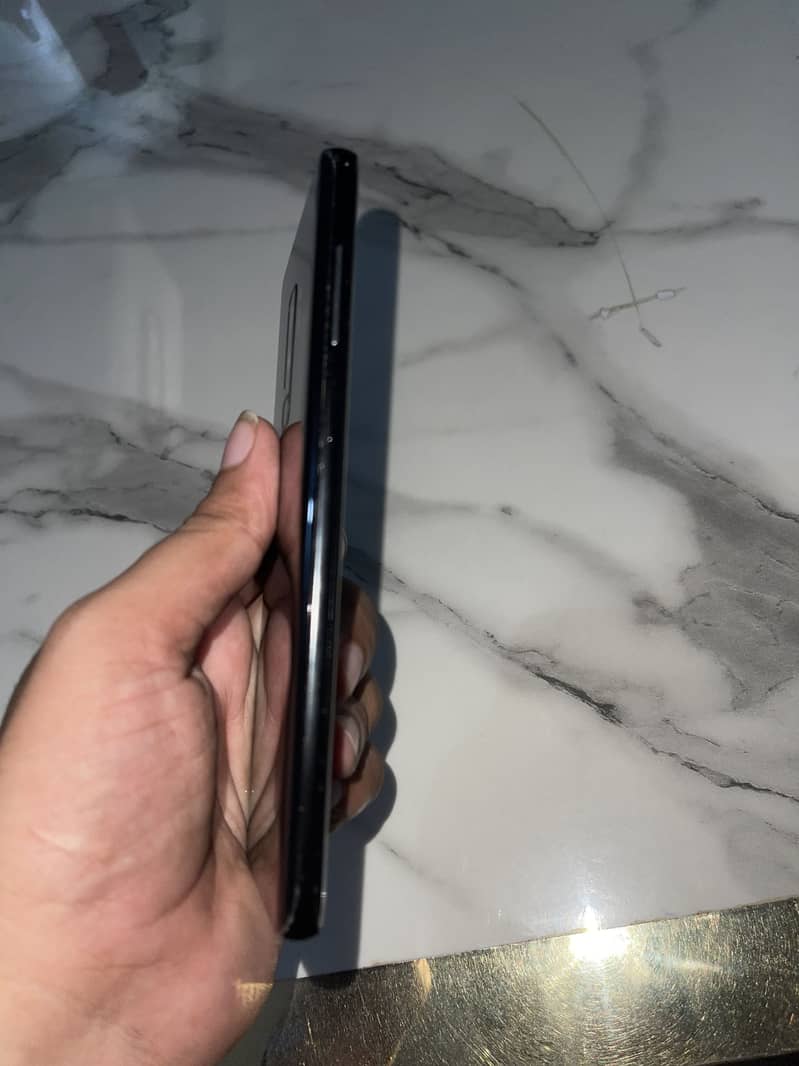 Samsung Mobile S9 Plus 4