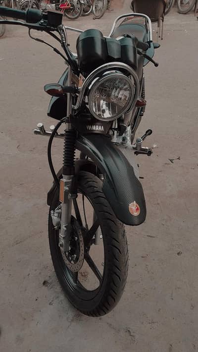 Yamaha ybr125g gray color