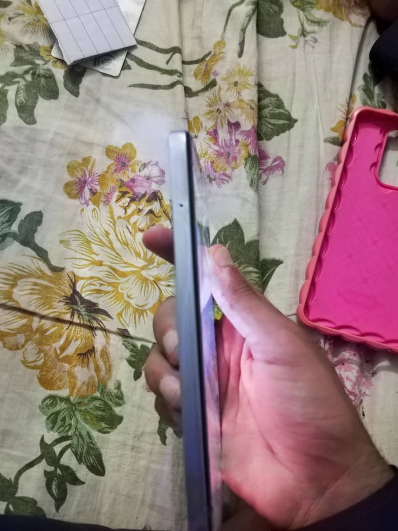 Realme Note 60 1