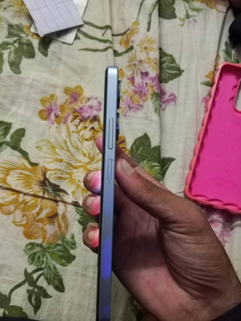 Realme Note 60 2
