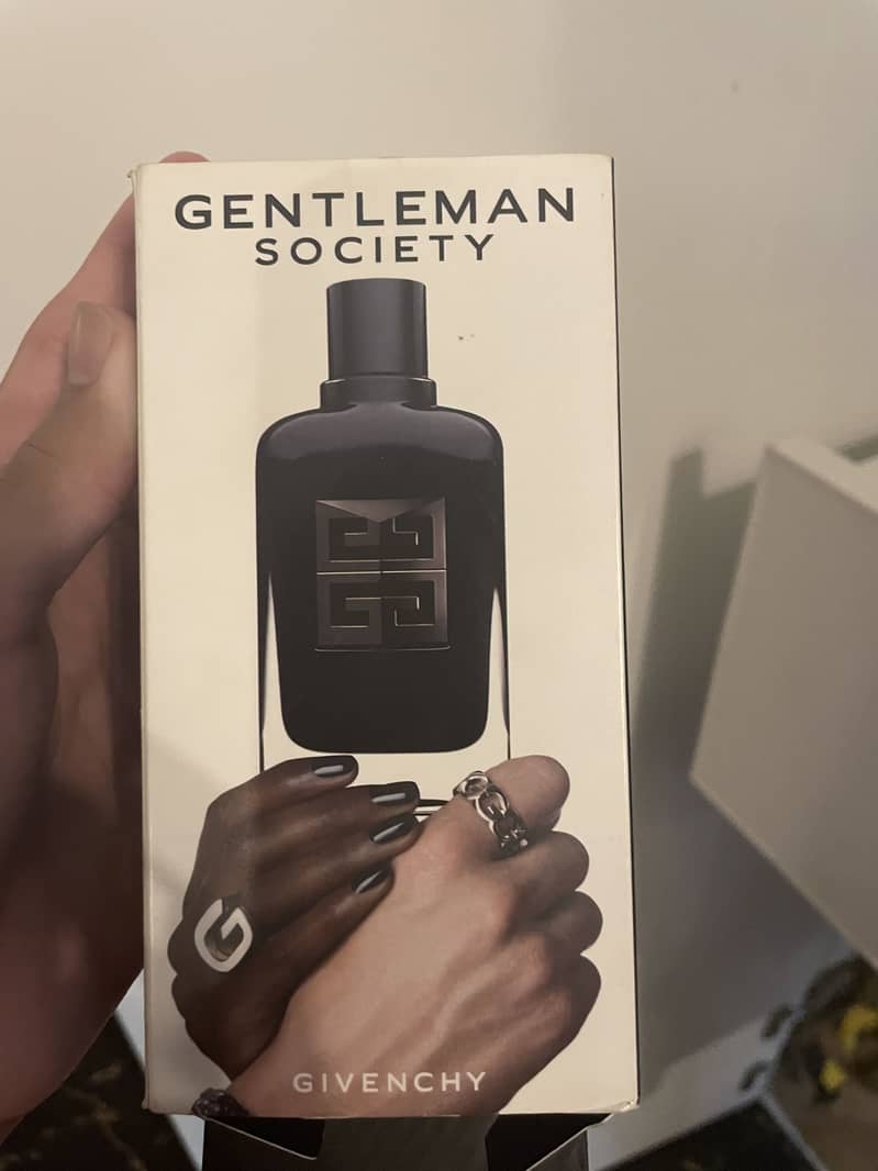 Givenchy society extreme 0