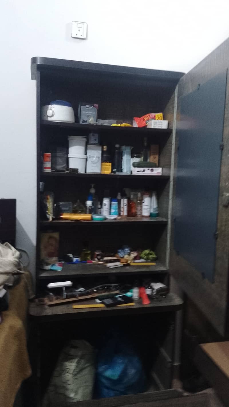 dressing table 0