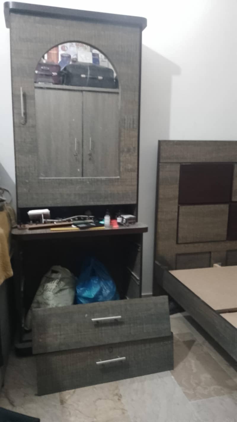 dressing table 1