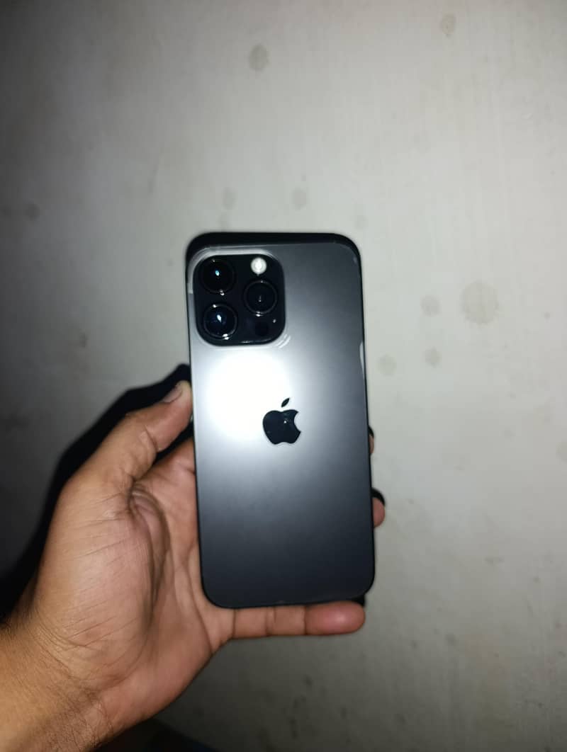 Apple iPhone 14 Pro Max 3