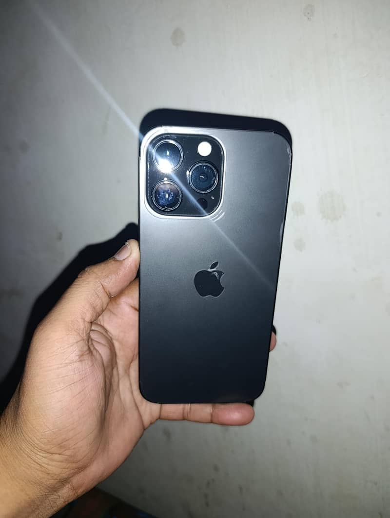 Apple iPhone 14 Pro Max 4