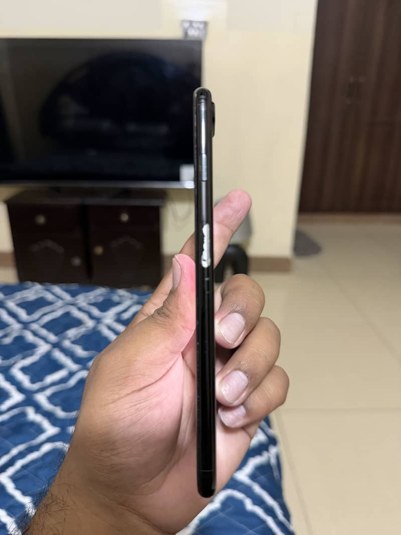 Apple iPhone 7 Plus 1