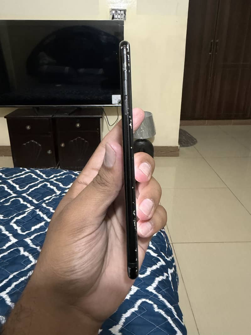 Apple iPhone 7 Plus 4