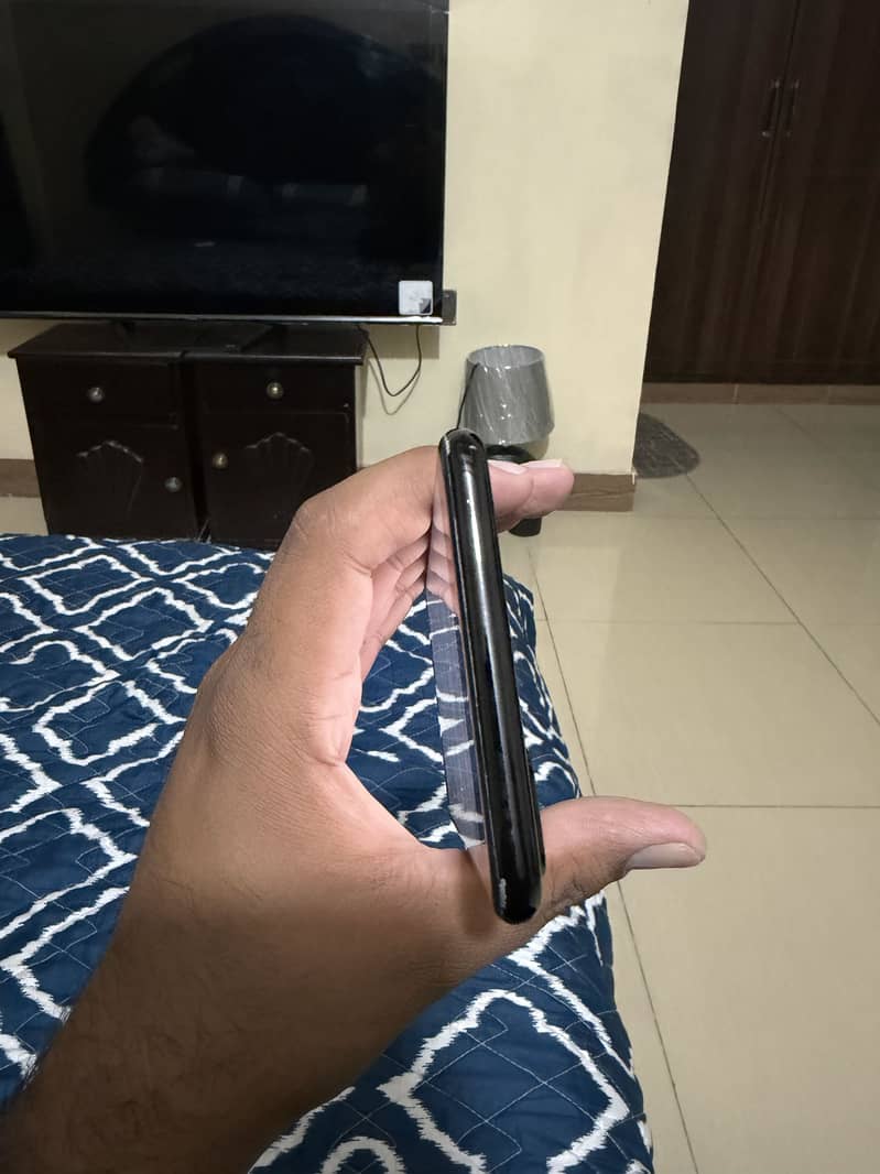 Apple iPhone 7 Plus 5