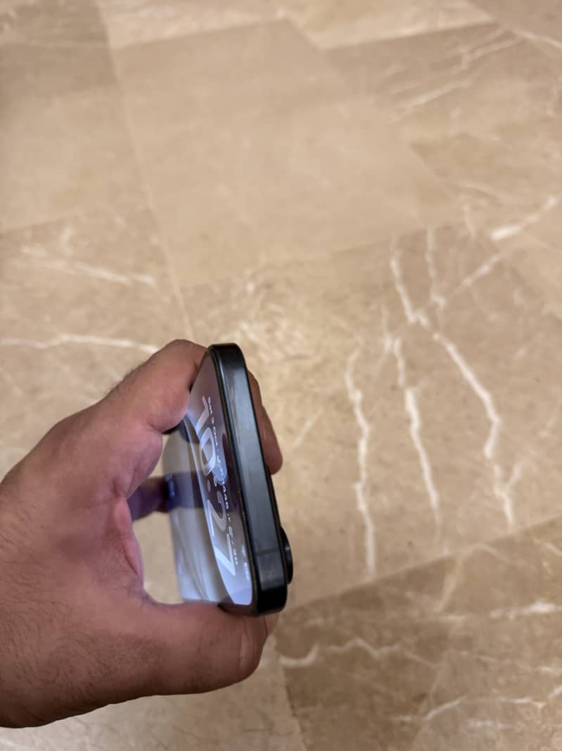 Apple iPhone 15 Pro Max 3