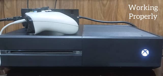 Xbox One 512GB + 2 Controllers + FC 26