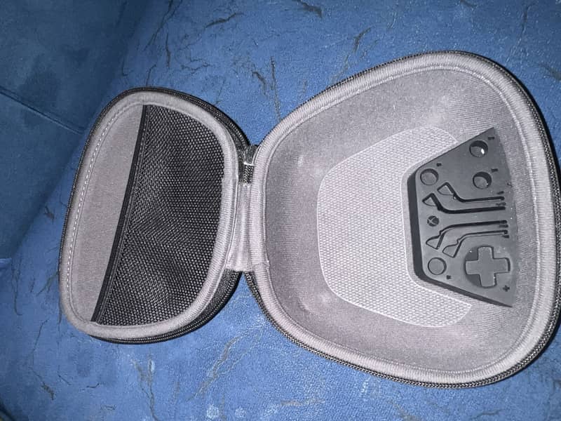 XBOX ORIGINAL CONTROLLER WITH BAG 4