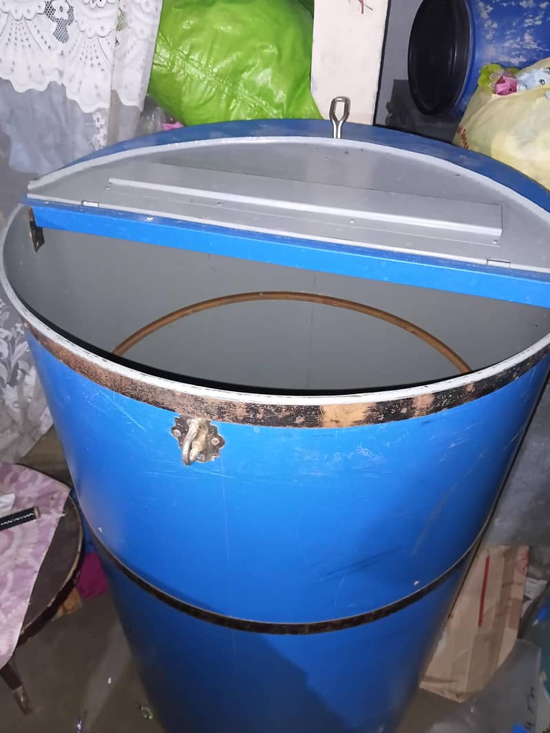 گندم اور اناج ذخیرہ کرنے کے لیے مضبوط لوہے کا گھروُلا  ڈرم پلس سٹینڈ 1