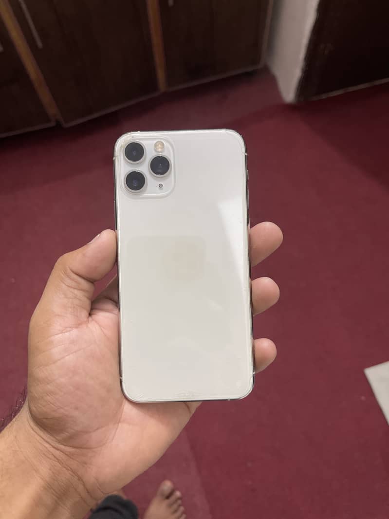Apple iPhone 11 Pro 2