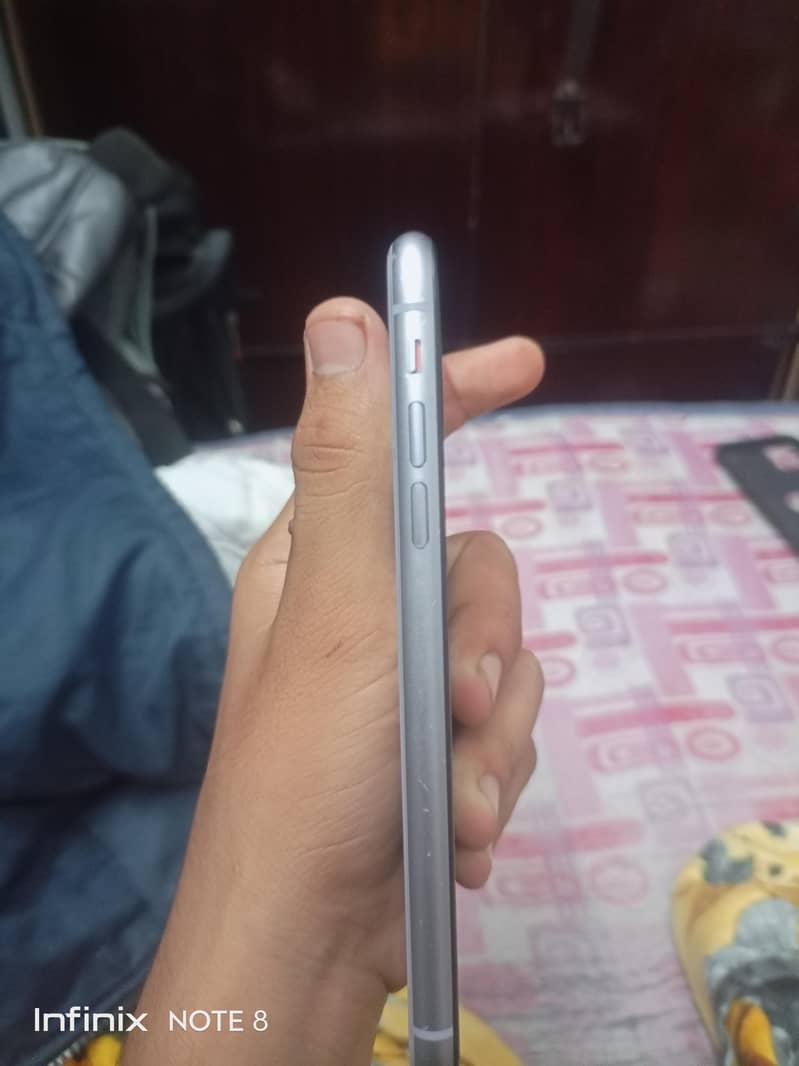 Apple iPhone 11 1