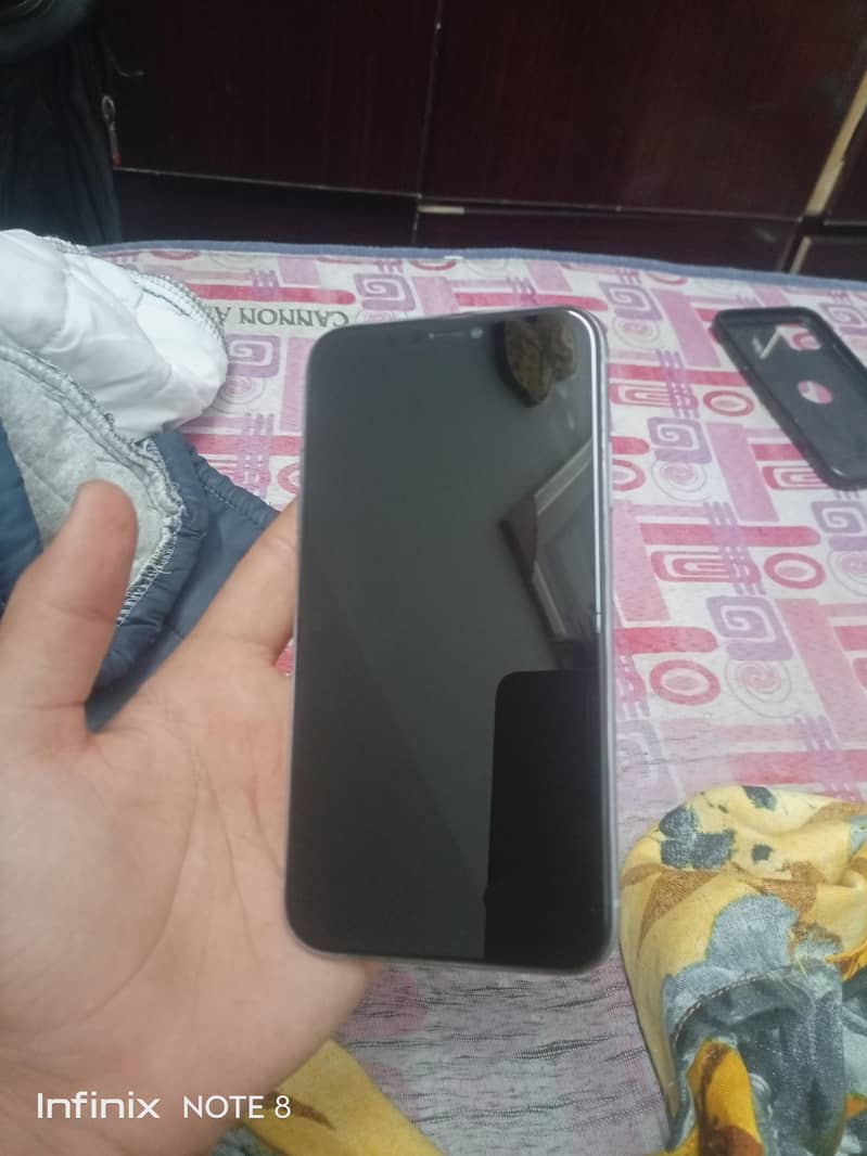 Apple iPhone 11 5