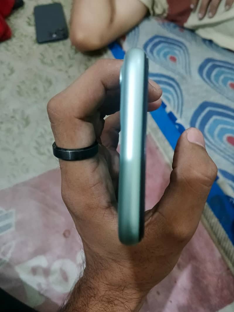 Apple iPhone 11 1