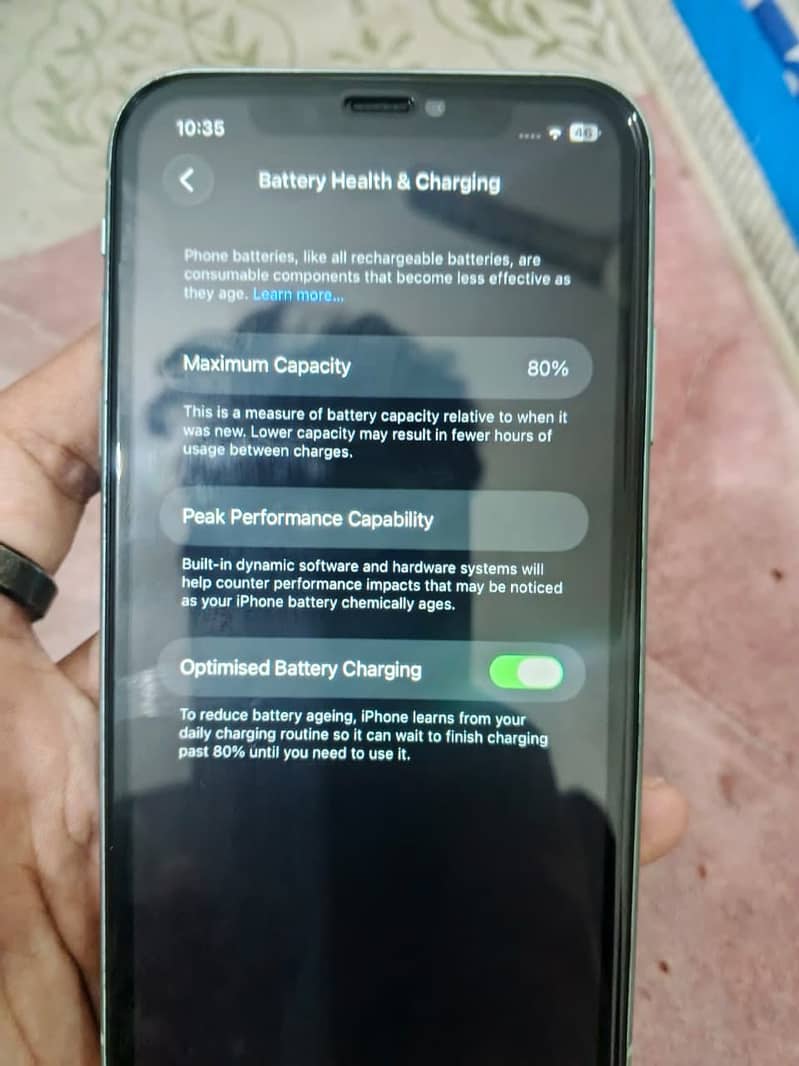 Apple iPhone 11 4