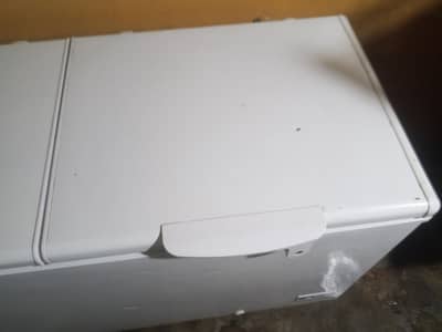03024471583 ihave sale freezer Haier company ki ha 10/8  ha 2025 model