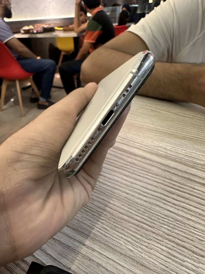Apple iPhone 14 Pro 2