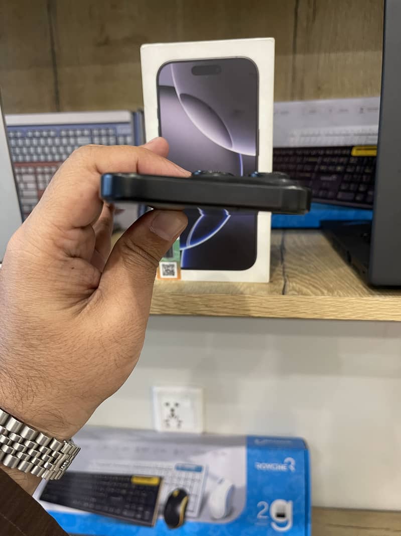 Apple iPhone 16 Pro 6