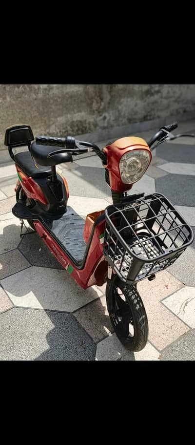 Yj future Indus model kids scooty for sale