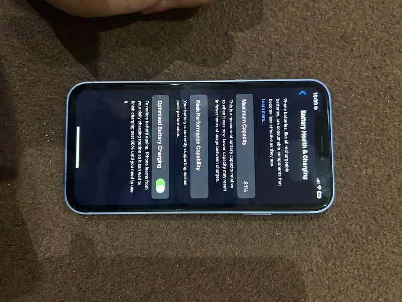Apple iPhone XR 0