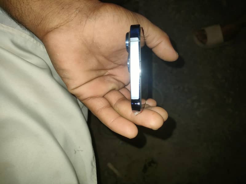 Apple iPhone 13 Pro 1