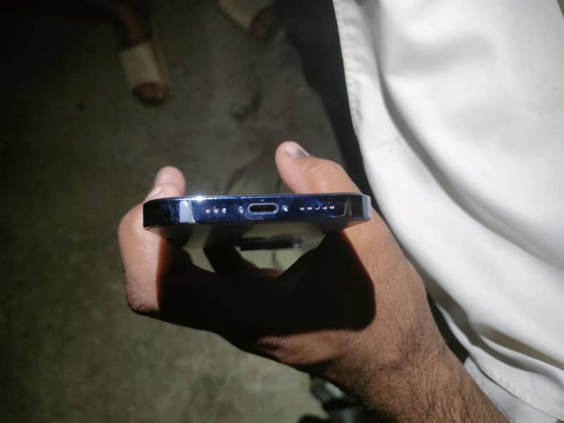 Apple iPhone 13 Pro 2