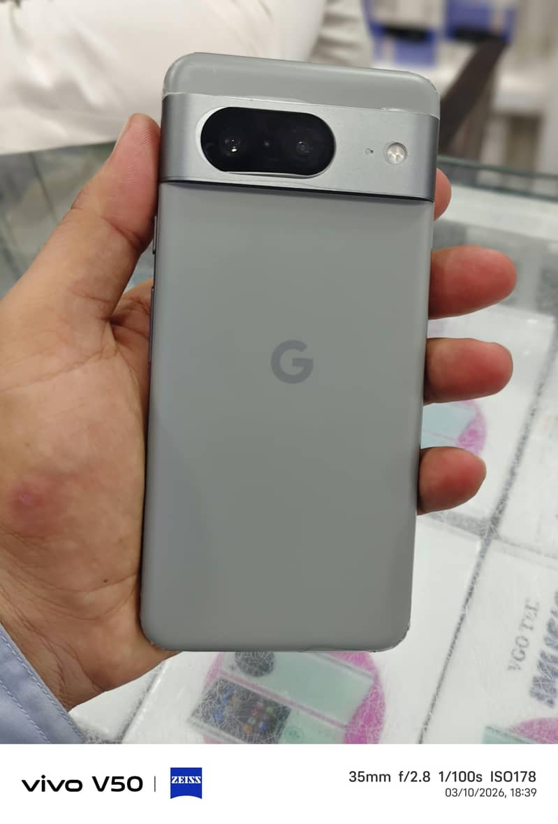 Google Pixel 8 0