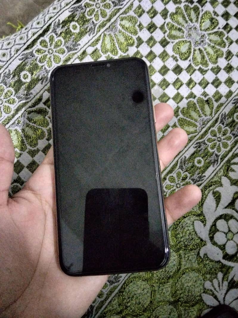 Apple iPhone XS 0