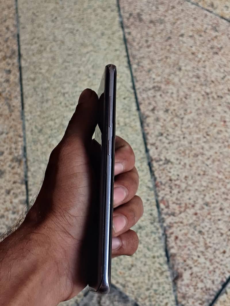 Samsung Mobile S8 2